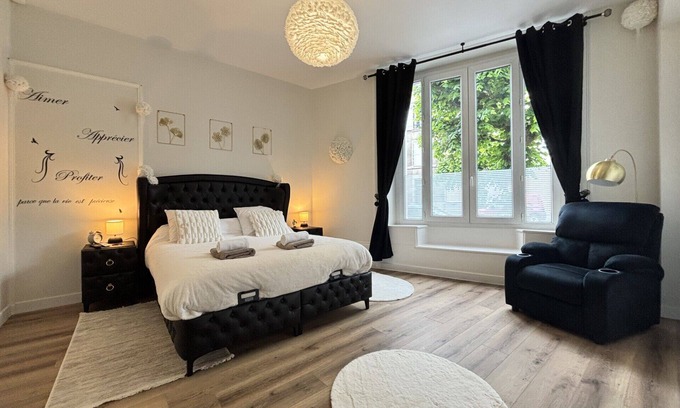 Limoges Apartment | Apartment 1. Attractive apartment (t2 of 60m2) on air-conditioned ground floor with terrace.