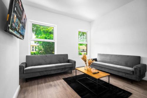 Acocks Green Apartment | Apartment 1 Bedroom Sleeps6 Parking