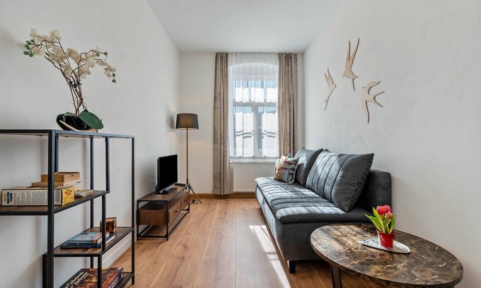 Rathmannsdorf Apartment | Apartment '1' with Shared Garden and Wi-Fi