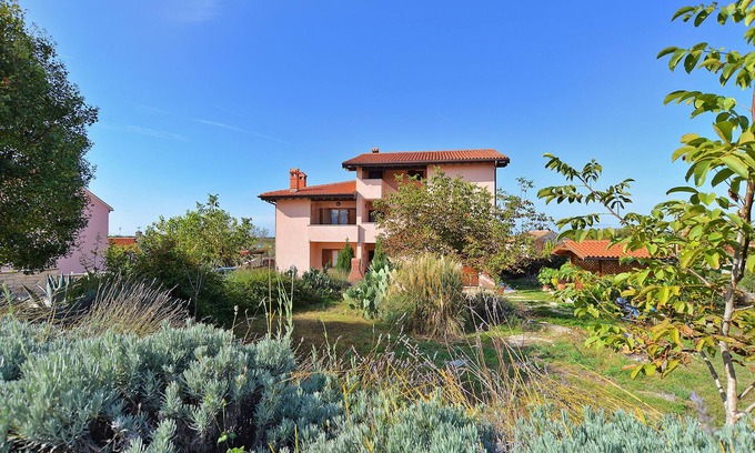Bale Apartment | Apartment 1945/24416 (Istria - Bale), 5000m from the beach