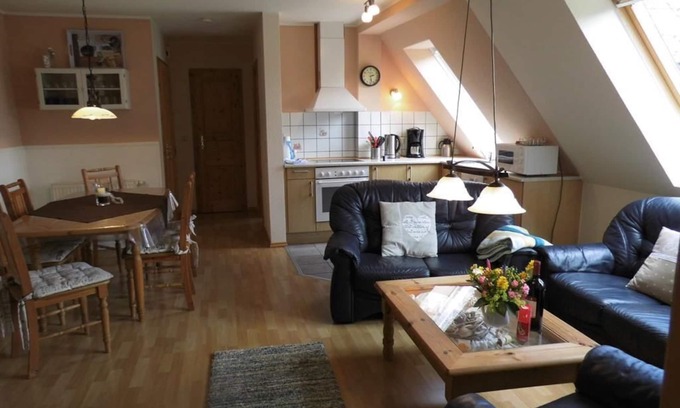Tetenbull Apartment | Apartment 2 - Margarethenhof - Hellmann