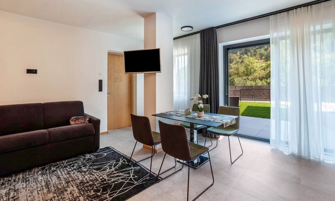 Parcines Apartment | 'Apartment 2' with Mountain View, Garden & Wi-Fi