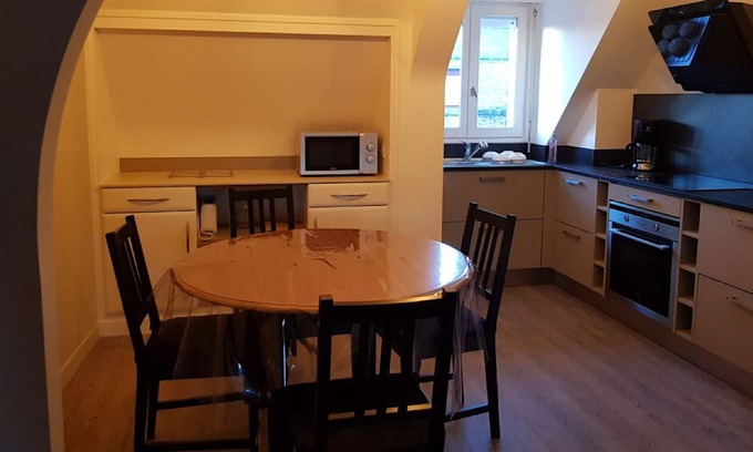 Brech Apartment | Apartment 20 minutes from the beaches