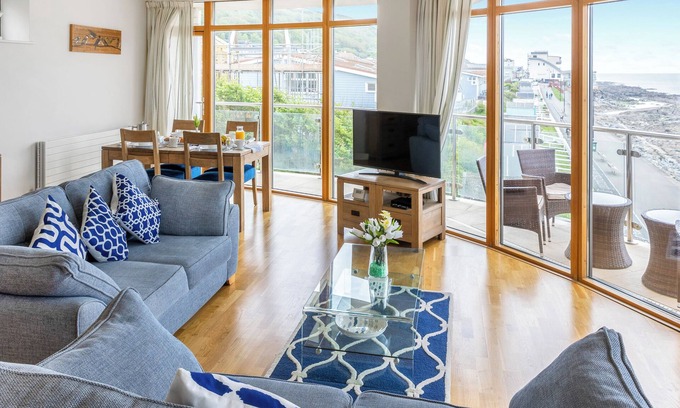 Westleigh Apartment | Apartment 22, Horizon View