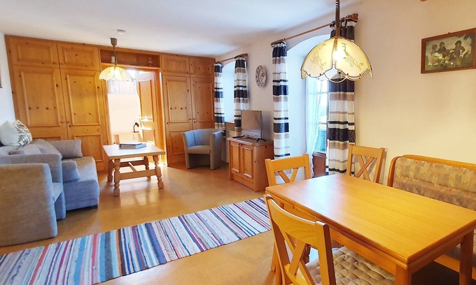 Seeon-Seebruck Apartment | Apartment 3, 66 sqm for 1-5 persons, 2 sep. Bedroom with balcony