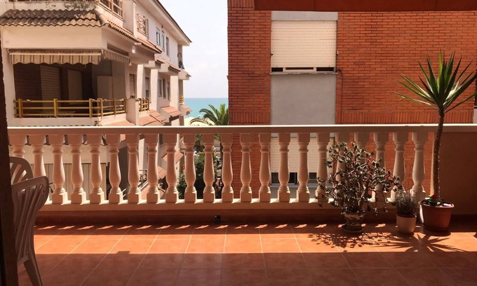 El Grau de Moncofa Apartment | Apartment 30 secs from the beach with sea views