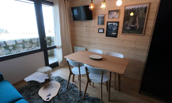 Meribel-Mottaret Apartment | APARTMENT 4/6 people AT THE FOOT OF THE SLOPES