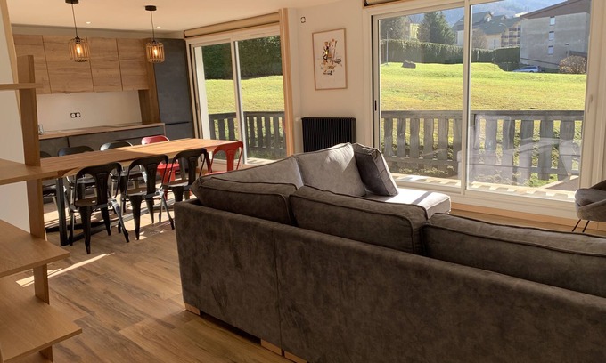 Villard-de-Lans Apartment | Apartment 4*|8 pers with large balcony and mountain view