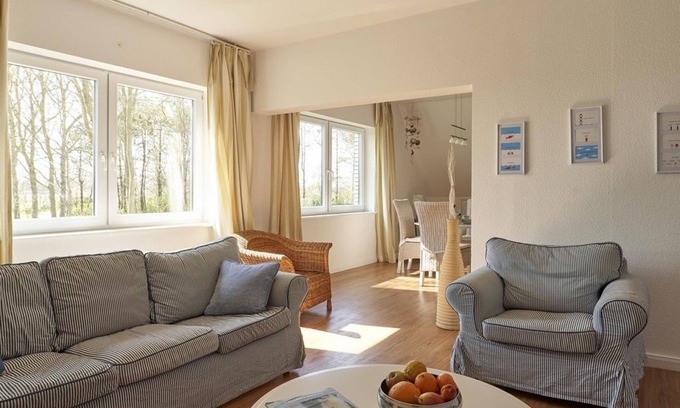 Vollerwiek Apartment | Apartment 4 - House Deich wave