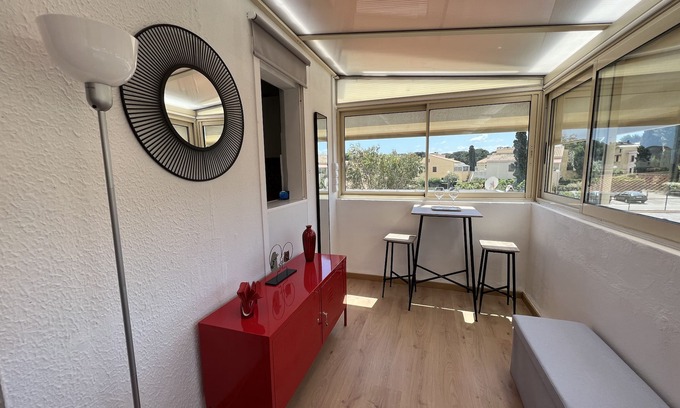 Gruissan Apartment | Apartment 4 pers Grazel area near beach, port, shops