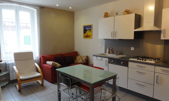 Salin-de-Giraud Apartment | Apartment 4 pers. with garden in the Camargue: beaches, nature, kite-surfing, wifi