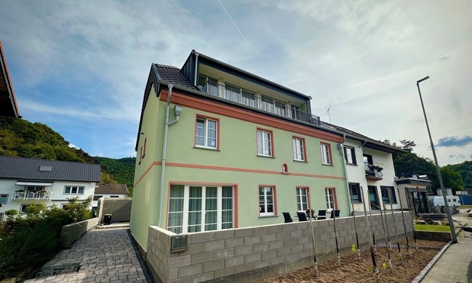 Altenahr Apartment | Apartment Ahrblick | Top vacation apartment with a view of the Ahr