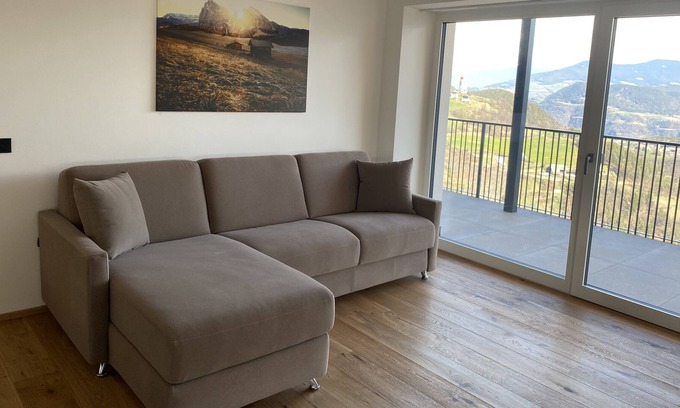 Longomoso Apartment | Apartment "Alpenglow 5" with Mountain View, Private Terrace & Wi-Fi