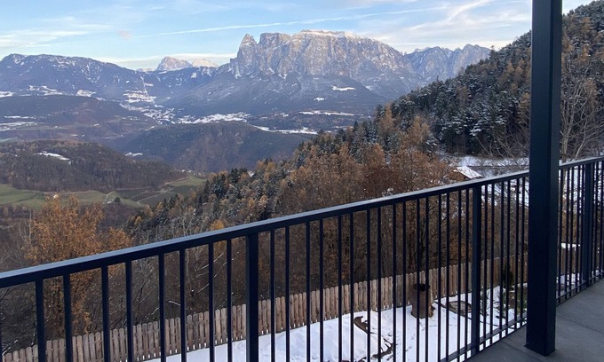 Longomoso Apartment | Apartment "Alpenglow Aurelia" with Mountain View, Private Terrace & Wi-Fi