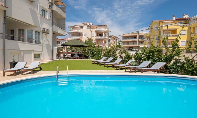 Vodice Apartment | Apartment Arausa with Pool IV