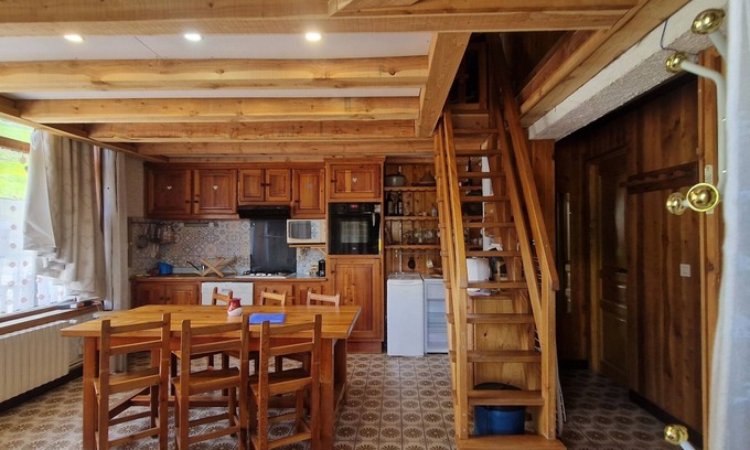 Molines-en-Queyras Apartment | Apartment at Clôt de la Chalp