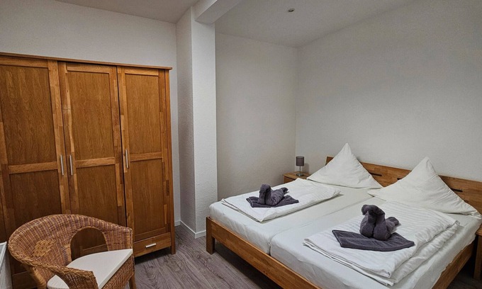 Borkum Apartment | Apartment 'Aurora 5' with Shared Garden and Wi-Fi
