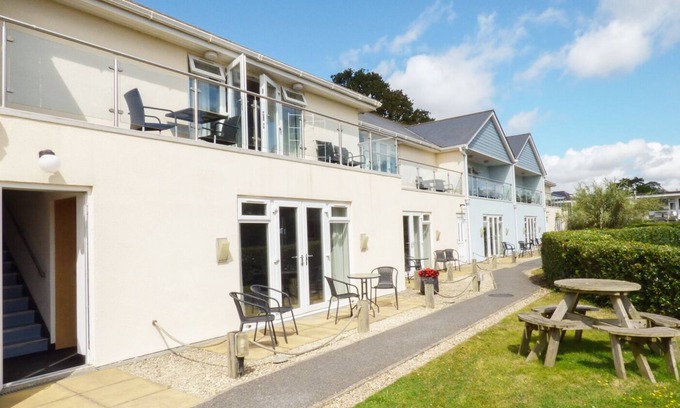 Dawlish Warren Apartment | APARTMENT B3, family friendly in Dawlish Warren