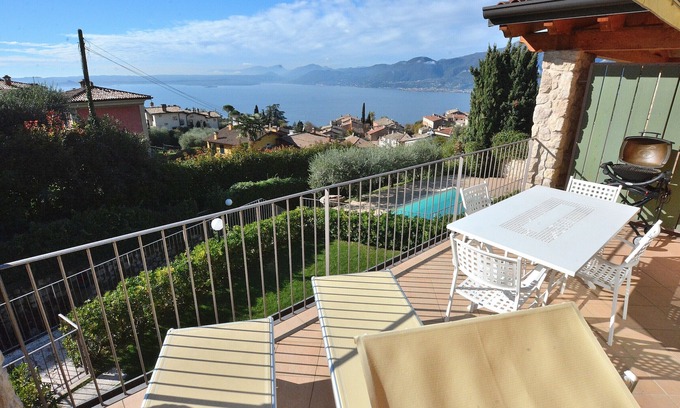 Albisano Apartment | Apartment Bardino with Pool and Lake View