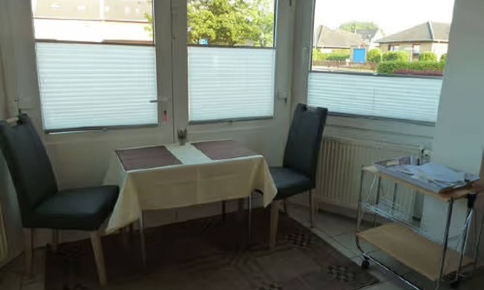 Borkum Apartment | Apartment 'Barrierefreie Ferienwohnung' with Private Terrace and Wi-Fi