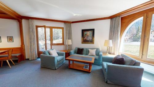Zuoz Apartment | Apartment Belvair 31