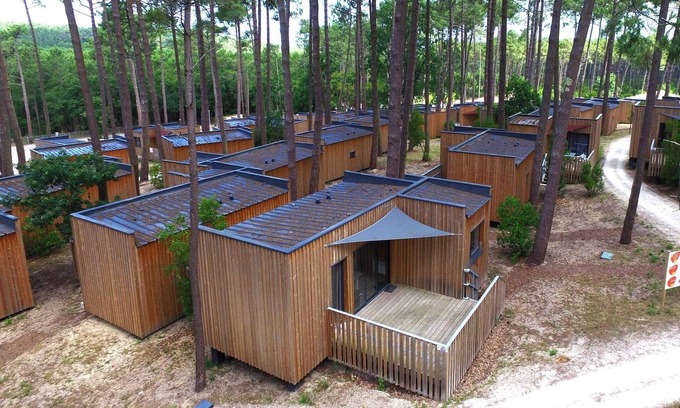 Claouey Apartment | Apartment by Opal Coast Beach with Pool Access