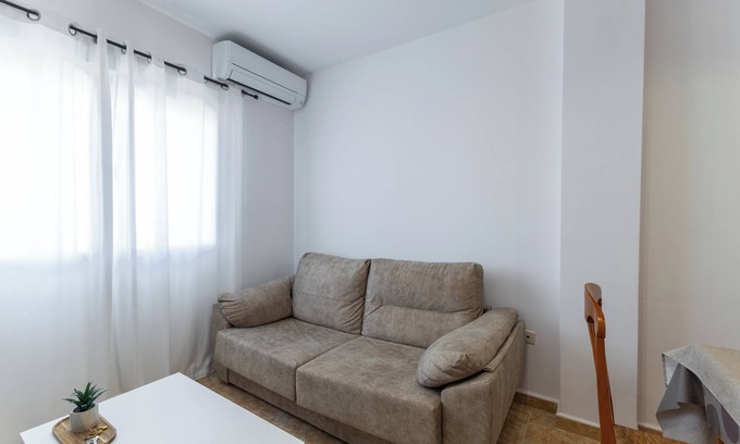 Galvez Apartment | Apartment 'Callejón Del Pozo 5, Donde Dormir Puy Du Fou Barato' with Shared Pool