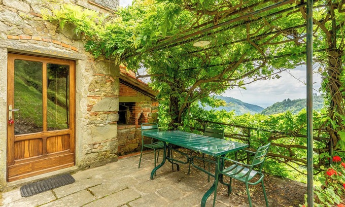 Pescia Apartment | Apartment 'Casa Alfiero' with Mountain View, Shared Pool and Wi-Fi