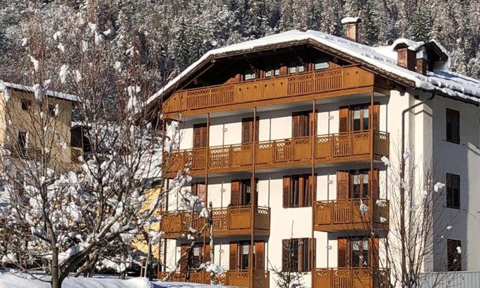Croviana Apartment | Apartment 'Casa Anselmi 4' with Mountain View, Balcony and Wi-Fi