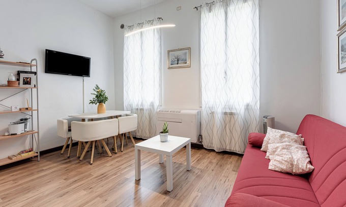Santo Spirito Apartment | Apartment 'Casa Dell'artigiano Fiorentino' with Wi-Fi and Air Conditioning