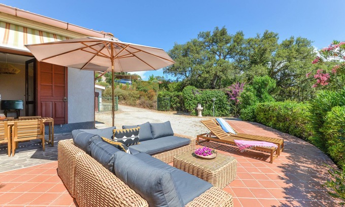 Capoliveri Apartment | Apartment 'Casa Di Sera E Mattina' with Sea View