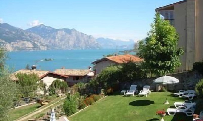 Castelletto Apartment | Apartment "Casa Mary" with a view of the water