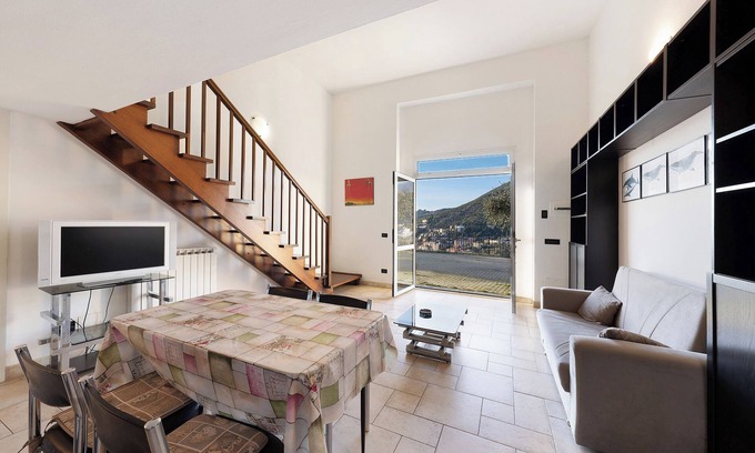 Levanto Apartment | Apartment 'Casa Max ' with Private Terrace