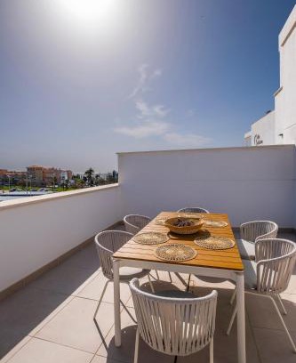 Estepona Apartment | Apartment CÉLERE, 200m from the sea and 4km from golf resorts