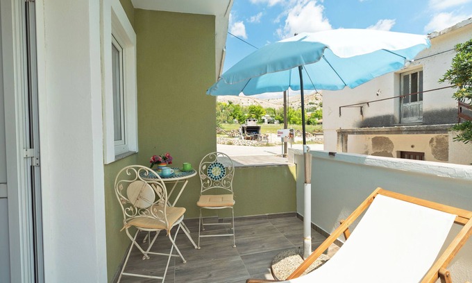 Dinjiska Apartment | Apartment Don (10463-A1) - Dinjiska - island Pag