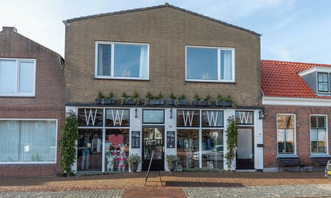 Municipality of Veere Apartment | Apartment - Dorpsplein 6 | Koudekerke "Pleinzicht"