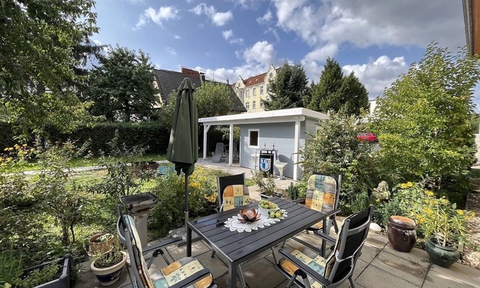 Magdeburg Apartment | Apartment 'Elbidyll' with Private Terrace, Private Garden and Wi-Fi