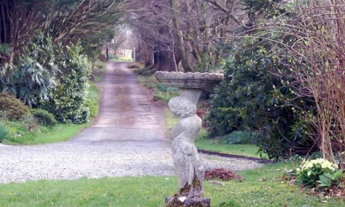 Parracombe Apartment | Apartment-Ensuite-Dean