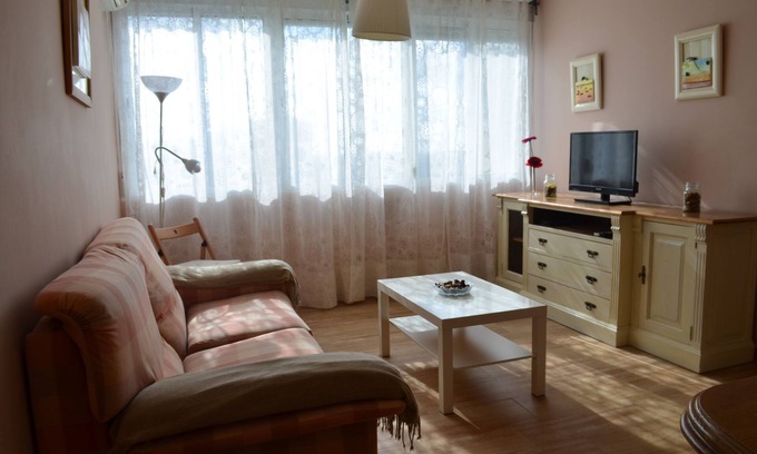 Jerez de la Frontera Apartment | APARTMENT 85 M2 - RENOVATED - 6 PEOPLE