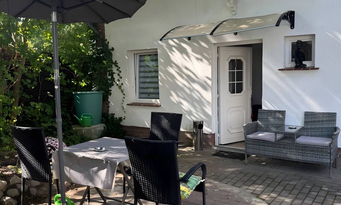 Steffin Apartment | Apartment 'Ferienwohnung Rothentor1' with Private Terrace and Wi-Fi
