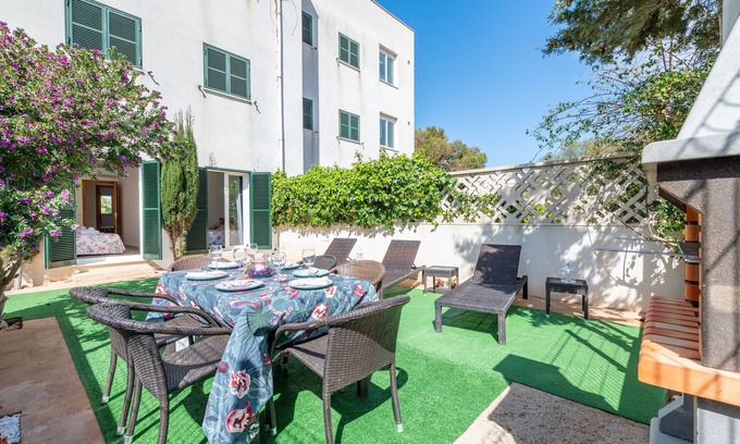 Cala d'Or Apartment | Apartment "Ferrera Soul 1B" close to the Beach with Wi-Fi, A/C, Balcony & Terrace