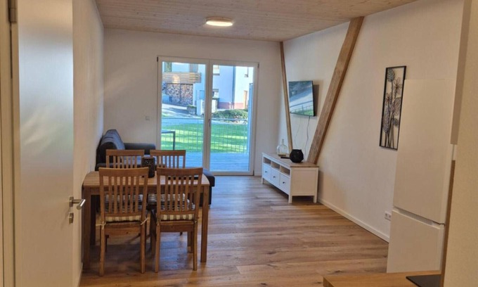 Schlier Apartment | Apartment 'Fewo 2 Heudorfer' with Wi-Fi