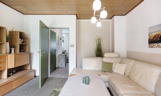 Dangast Apartment | Apartment 'Fewo Strandmuschel' with Sea View, Private Terrace and Wi-Fi