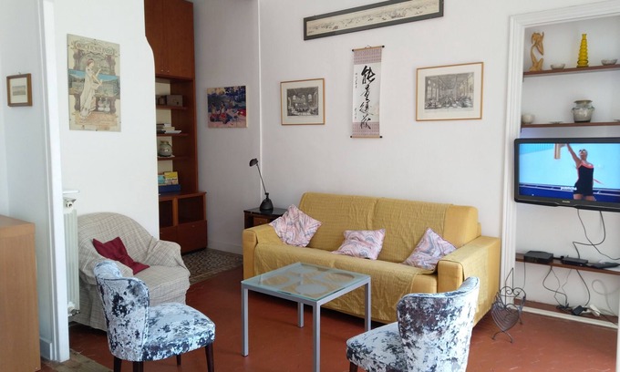 Carre d'Or Apartment | apartment/flat in historical building