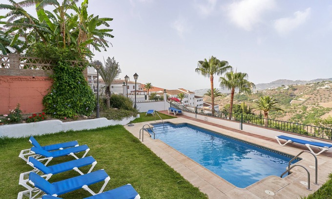 Frigiliana Apartment | Apartment "Garden in Frigiliana" with Mountain View, Shared Pool & Wi-Fi
