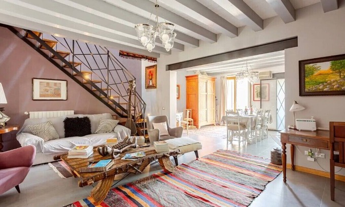 Palermo Apartment | Apartment Giulia is a Luxurious and Spacious Apartment Near Teatro Massimo