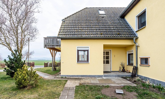 Mittelherwigsdorf Apartment | Apartment 'Hartmann' with Mountain View, Private Terrace and Wi-Fi