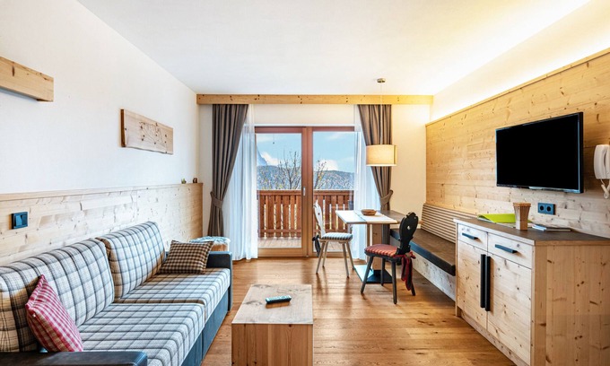 Lajen Apartment | Apartment 'Hatzes App Schlern' with Mountain View, Balcony & Wi-Fi