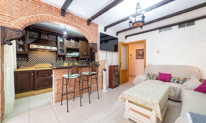 Roquetas de Mar Apartment | Apartment "Holiday" with Sea View, Shared Garden & Wi-Fi