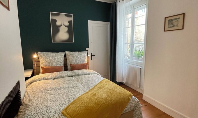 Fontainebleau Apartment | Apartment Hyper center, quiet, bright, free parking